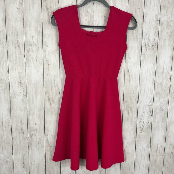 Miami Fit Flare Skater Pink Girly Bow Coquette Sleeveless Summer Dress Small - Picture 1 of 8